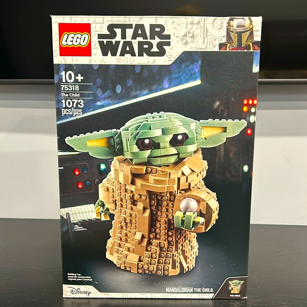 NWOT, unopened Lego Star Wars The Mandalorian “The Child”